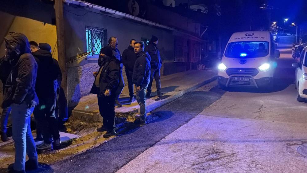 Tartıştığı arkadaşını bıçaklayarak öldürdü