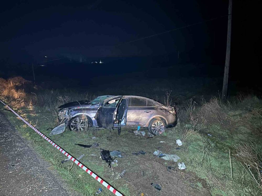 Uşak'ta otomobil şarampole devrildi: Gönül Pehlivan yaşamını yitirdi