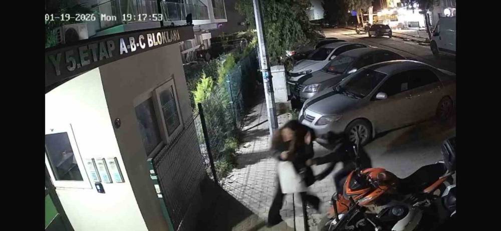 Saplantılısı, genç kızın sonu oldu! Kan donduran cinayet