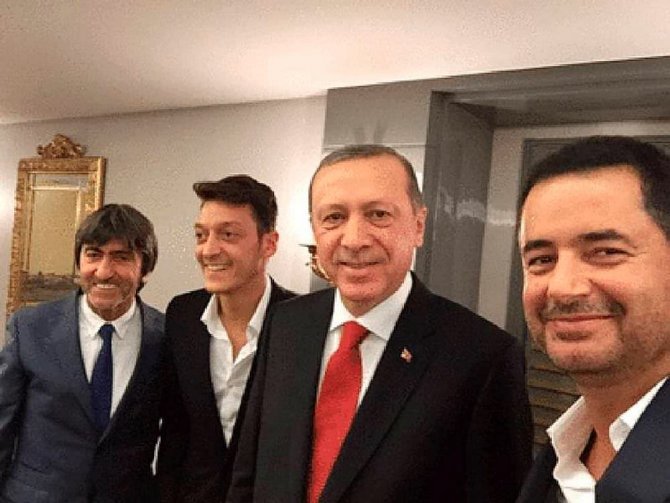 acun-ilicali-ve-mesut-ozilin-erdogan-ziyareti.jpg