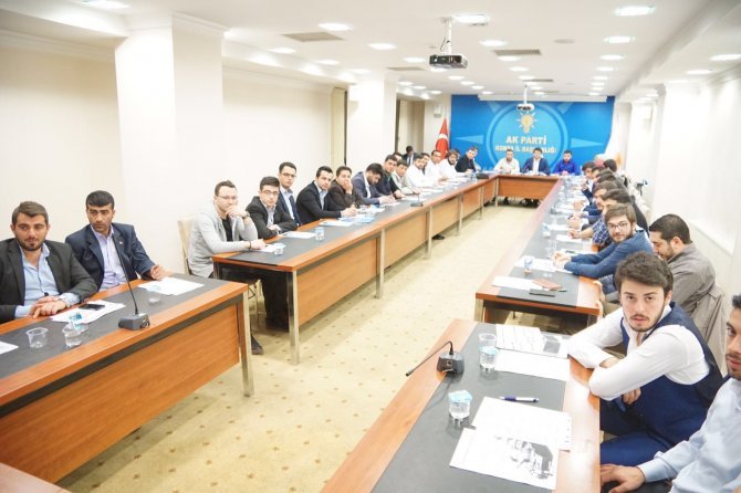 ak-genclik-konyadan-onemli-toplanti--(4).jpg