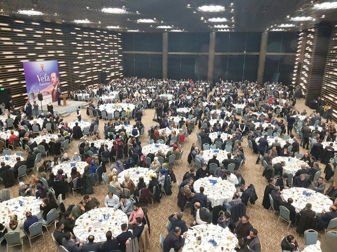 ak-parti-vefa-yemeginde-bulustu.jpg