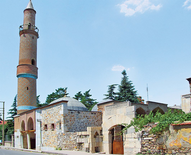 aksehir-tas-medrese-aciliyor-1.png