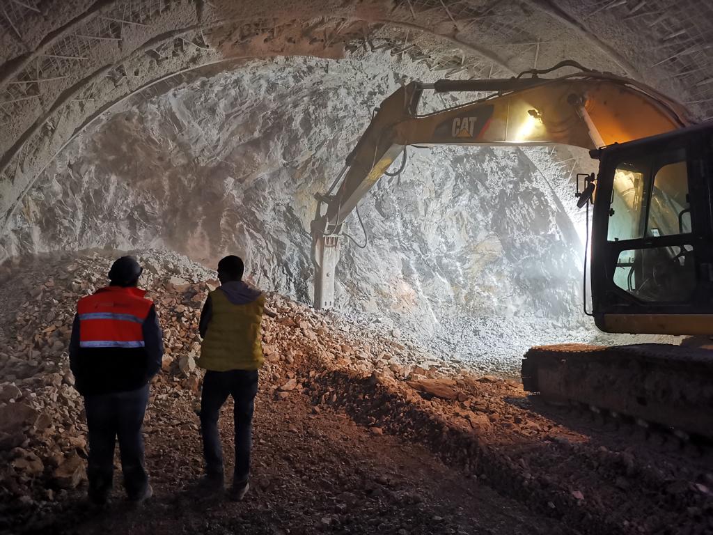 alacabel-tunelinde-calismalar-yeniden-basladi-2.jpg