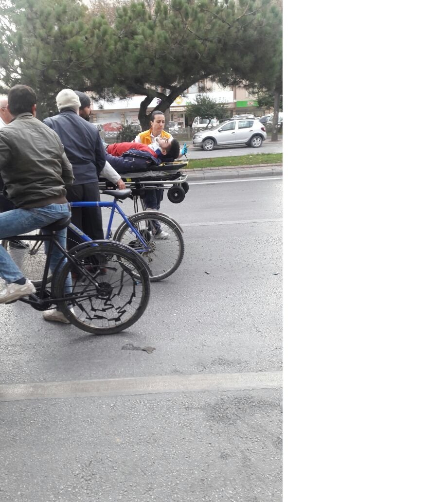 ankara-caddesinde-kaza!-1-yarali-2.jpeg