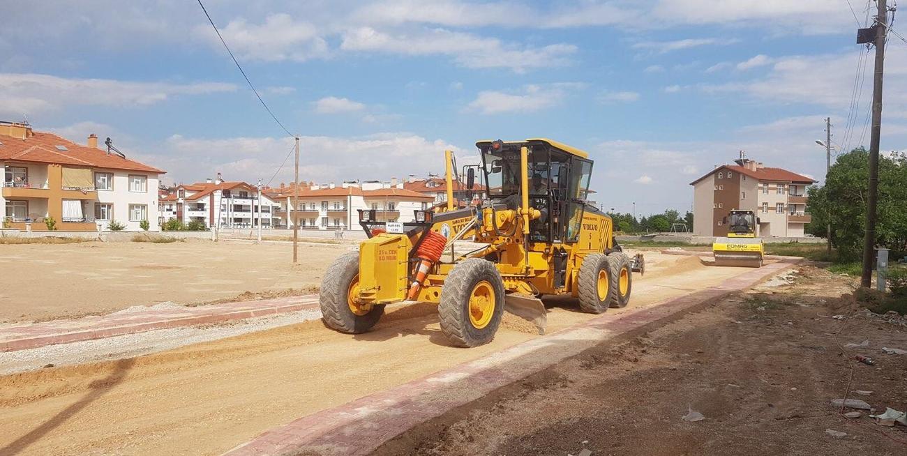 asfalt-calismalari-ramazanda-da-suruyor-(3).jpg