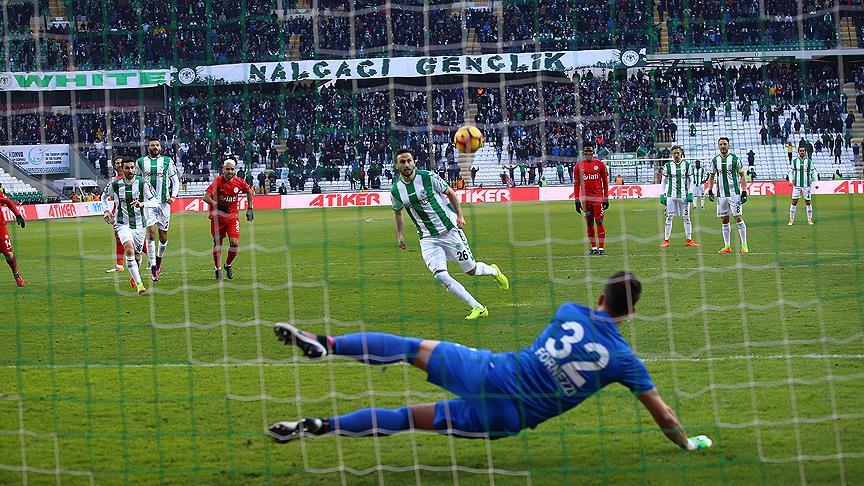 atiker-konyaspor-evinde-berabere-kaldi.jpg