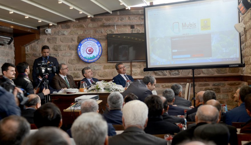 baskan-akyurek-karatayli-muhtarlarla-bulustu-2.jpg