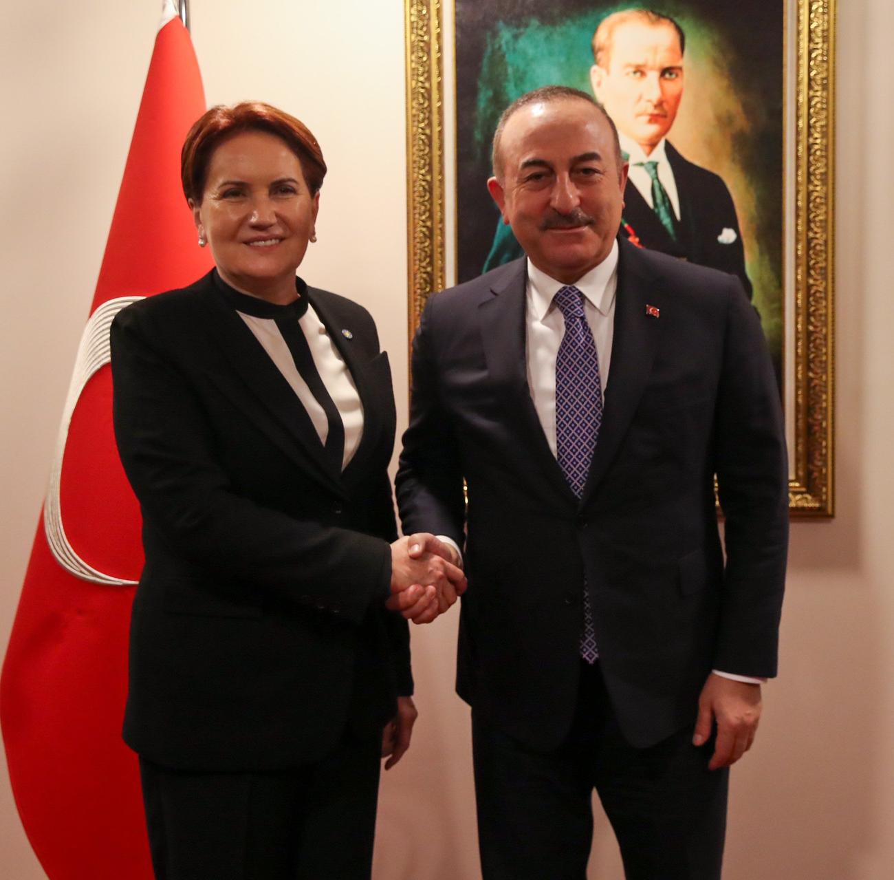 cavusoglu-iyi-parti-genel-baskani-meral-akseneri-bilgilendirdi-0.jpg