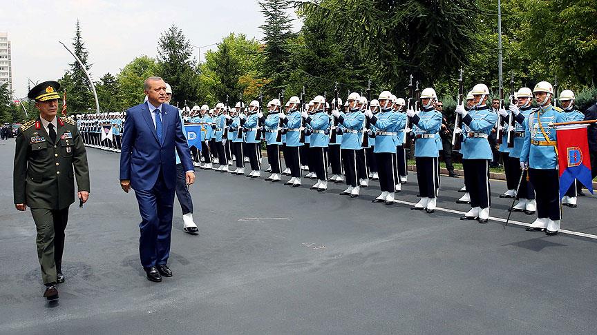 cumhurbaskani-erdogan-genelkurmay-karargahinda.jpg