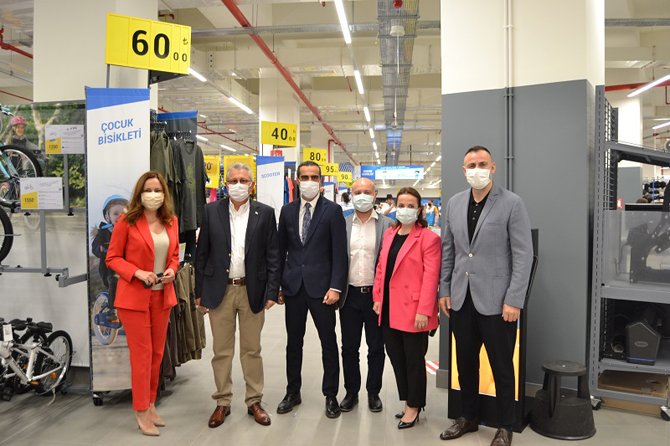 decathlon-magazasi-kentplazada-acildi-1.jpg