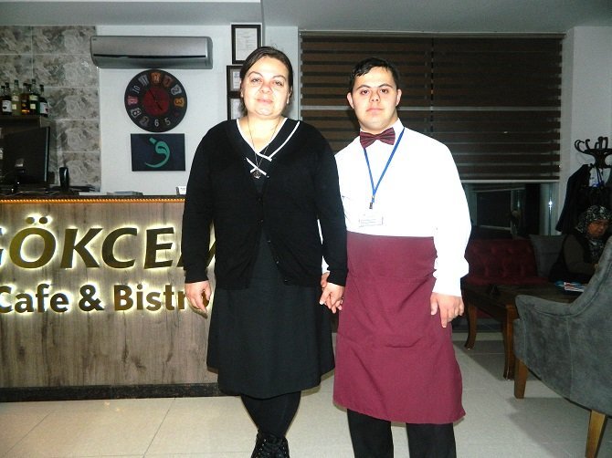 down-sendrom-kafenin-harika-cocuklari.jpg down-sendrom-kafenin-harika-cocuklari.jpg