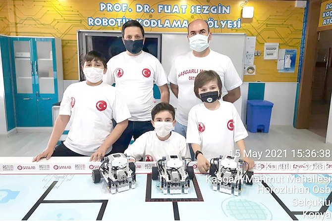 egitim-robotlari-yarismasinda-1.jpg