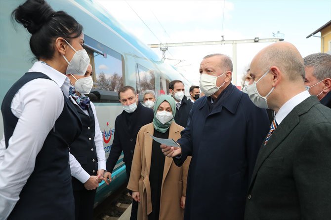erdogan-hizli-tren-2.jpg