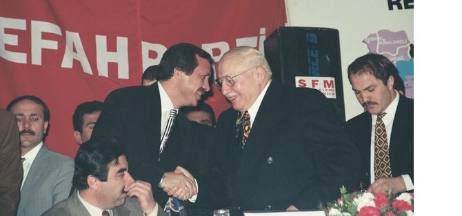 erdogan-ve-erbakan-2.jpg