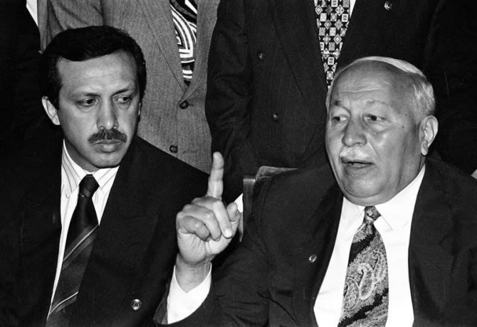 erdogan-ve-erbakan-3.jpg