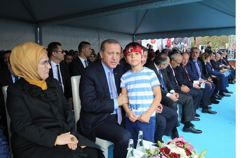 erdogandan-cocuklara-ozel-ilgi--(5).jpg