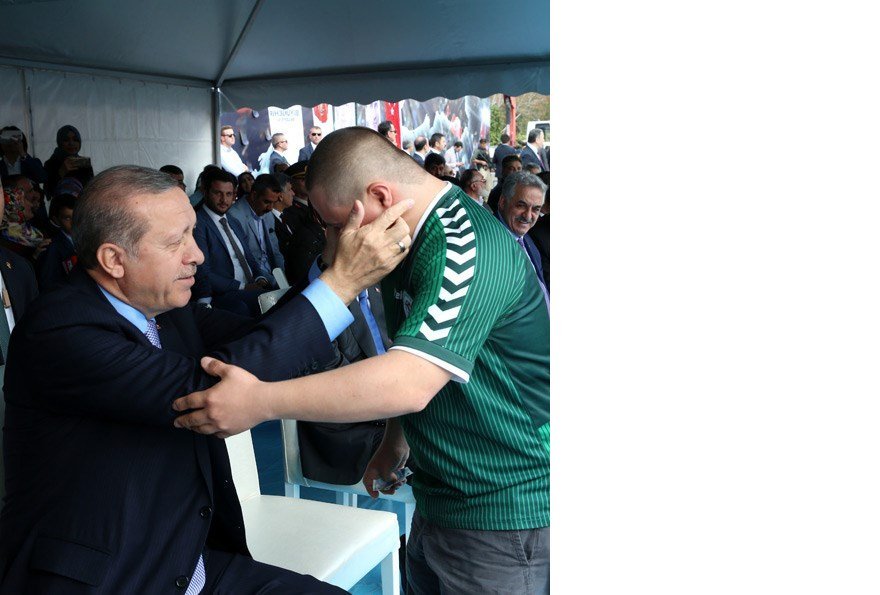 erdogandan-cocuklara-ozel-ilgi--(8).jpg
