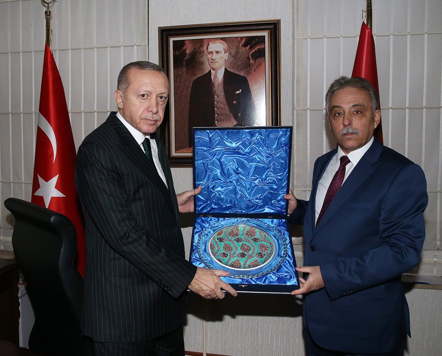 erdogandan-konya-valiligine-ziyaret-(4).jpg