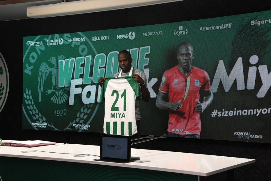 farouk-miya-resmen-konyasporda3.jpg