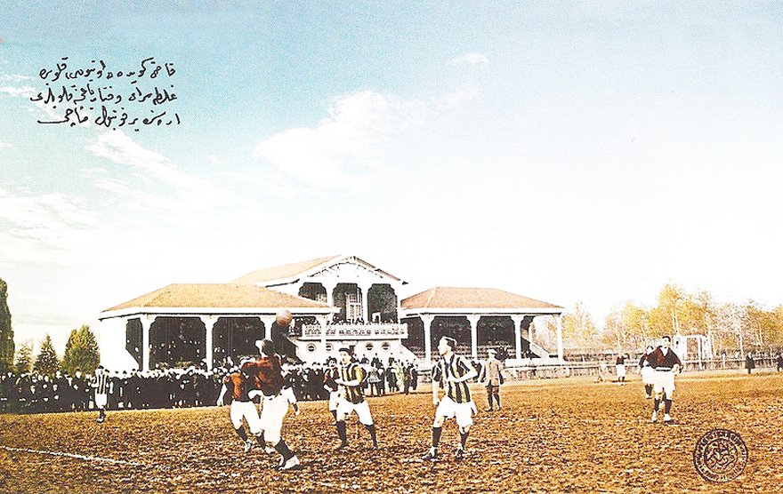 fenerbahce-galatasaray_karsilasmasi,_4_ocak_1914.jpg