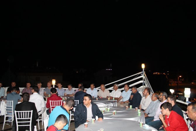 genc-altinekinliler-iftarda-bulusturdu-(4).jpg