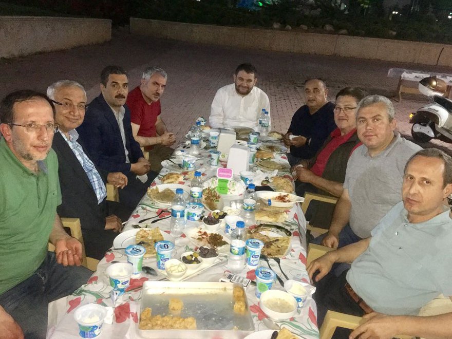 guzelbahce-sitesi-sakinleri-iftarda-bulustu2.jpg