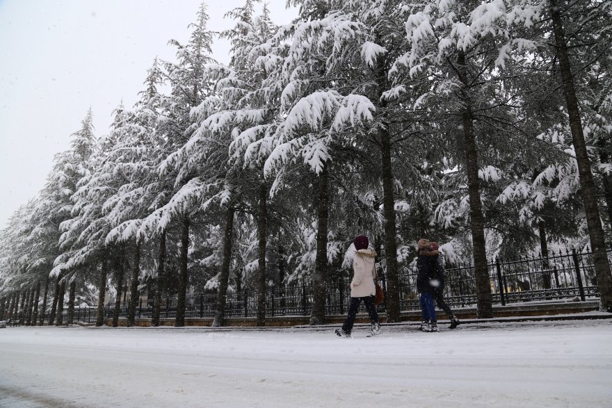 hadimde-kar-yagisi-etkili-oluyor-2.jpg