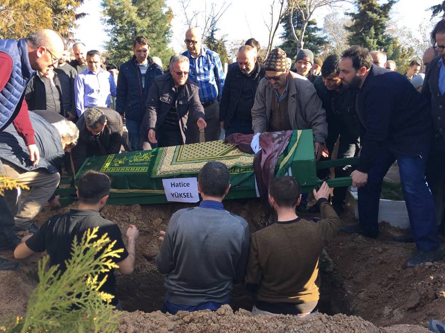 hatice-yuksel-cenaze-abdullah-burak-yuksel-3.jpg