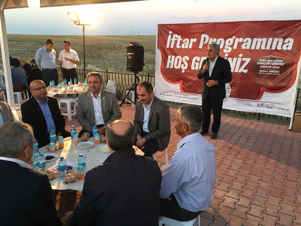 iftar-bulusmalari-obruk-mahallesinde-devam-etti-(1).jpg