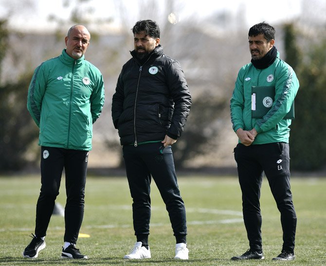 ilhan-palut-ve-yardimcilari-konyaspor.jpg