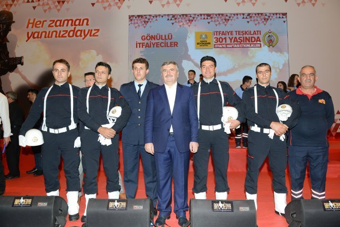 itfaiye-basin-odulleri-sahiplerini-buldu-3.jpg itfaiye-basin-odulleri-sahiplerini-buldu-3.jpg