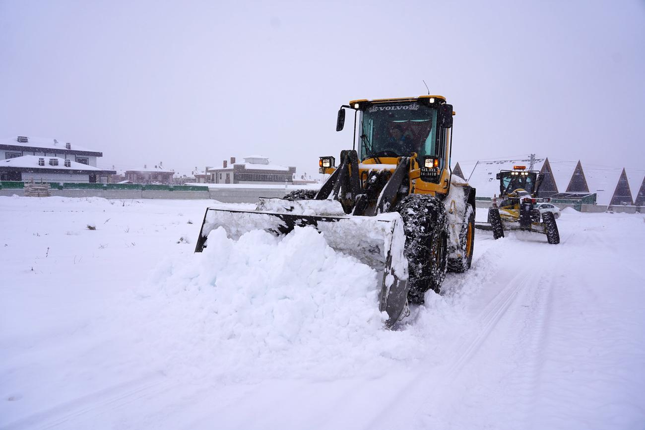 kar-temizleme-calismalari-9.jpg