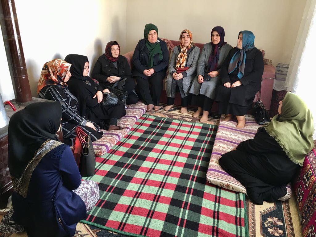 karatay-kadin-meclisi-gonul-almaya-devam-ediyor-(3).jpg