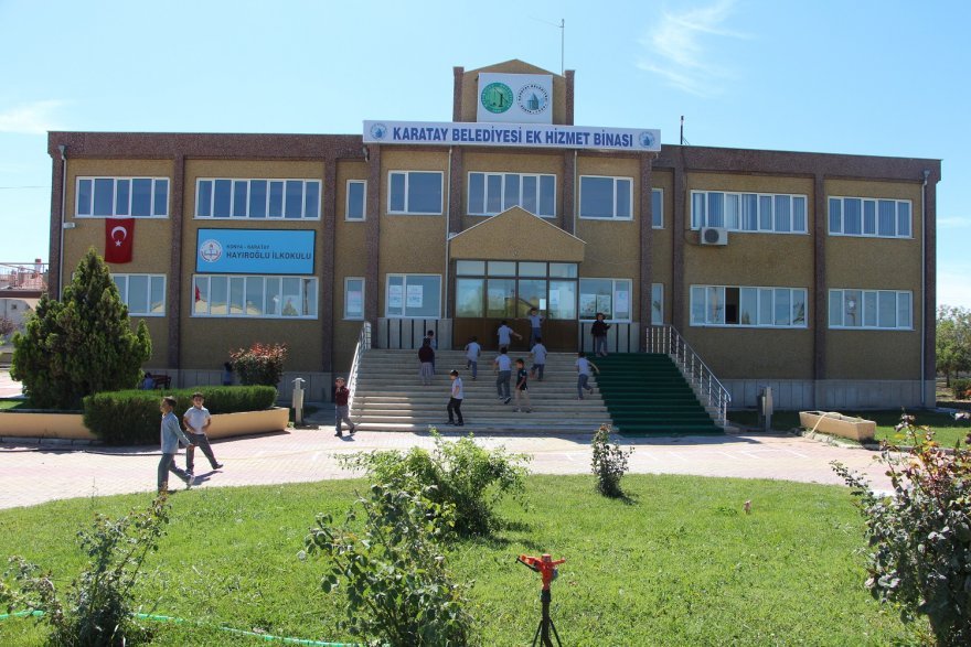 karataya-20-adet-okul-kazandirildi--2.jpg