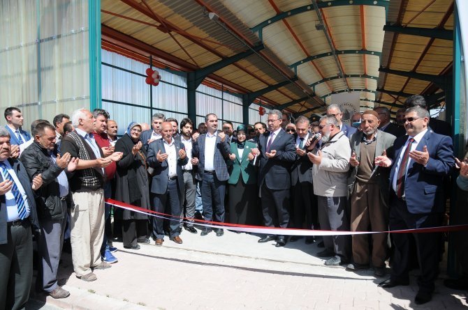 karatayda-uc-kapali-pazar-hizmete-girdi-1.jpg