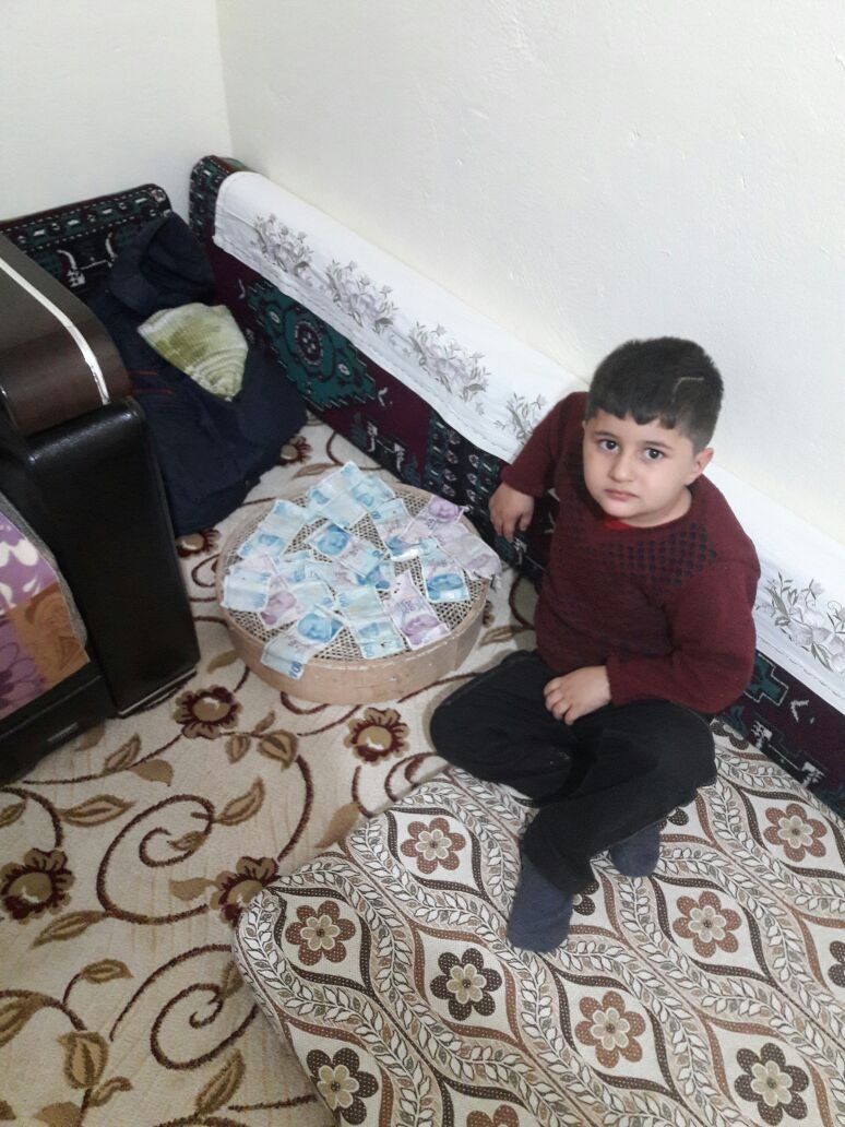 kestigi-dananin-midesinden-bin-900-lira-cikti--(3).jpg
