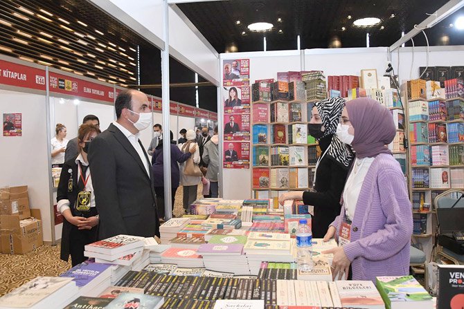 kitap-fuari-3.jpg
