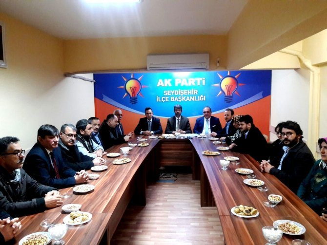 konya-ak-parti-il-teskilati-seydisehirde-2.jpg