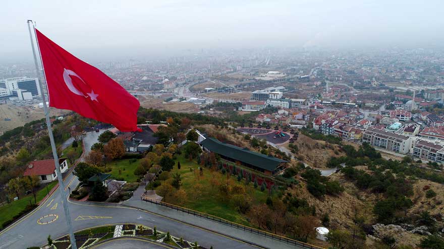 konya-buyuksehirden-akyokusa-dev-turk-bayragi!-(2).jpg