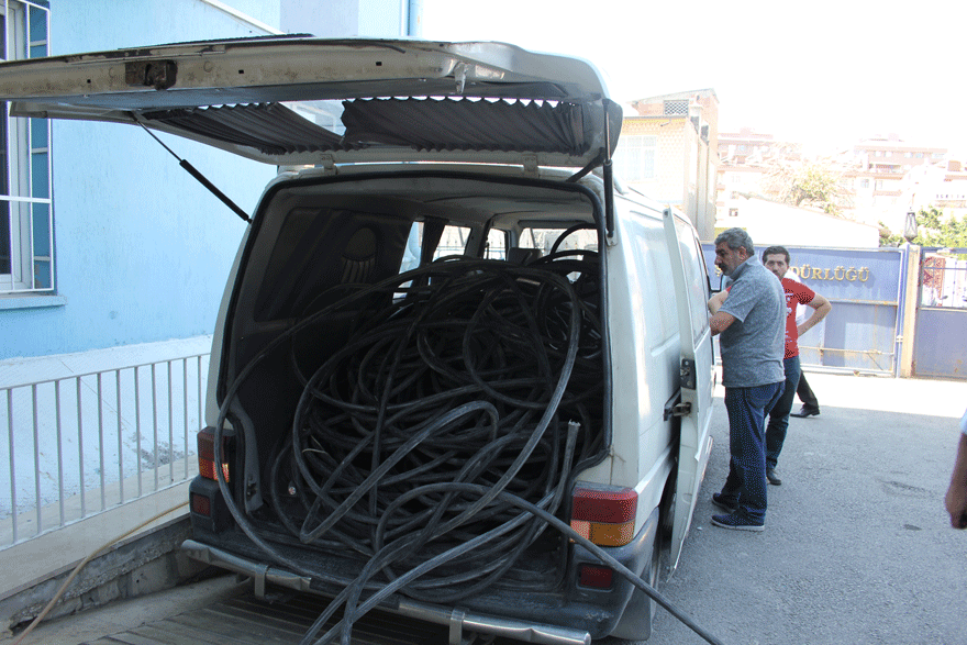 konya-kablo-hirsizlari-(2).gif