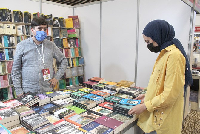 konya-kitap-gunleri-2-001.jpg