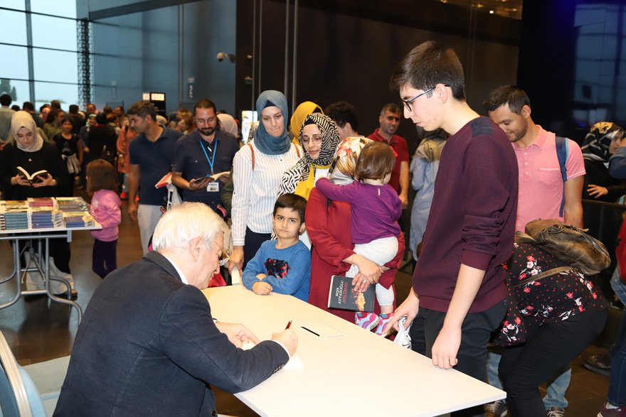konya-kitap-gunleri-6.jpg