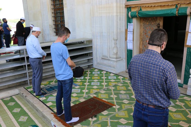 konya-namaz-2.jpg