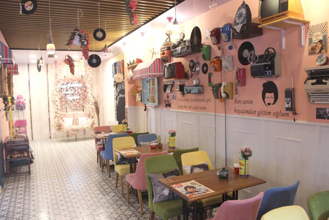 konya-panjur-nostalji-kafe-1.jpg