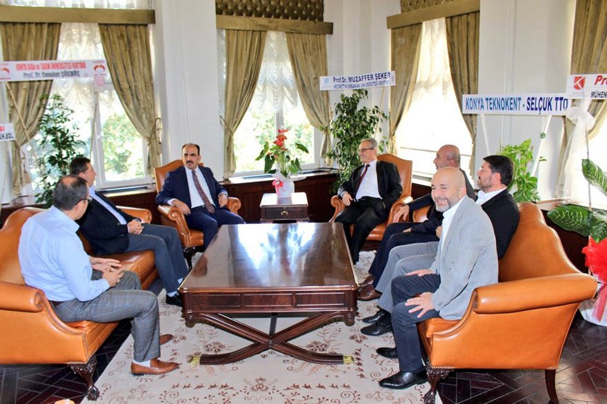 konya-protokolu-rektor-ziyareti-(1).jpg