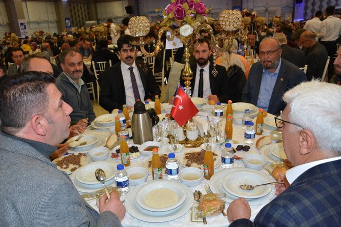 konya-smmmo-iftar-3.jpg