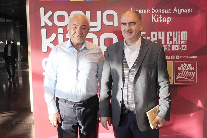 konya-valisi-vahdettin-ozkan-konya-kitap-fuari-6.jpg