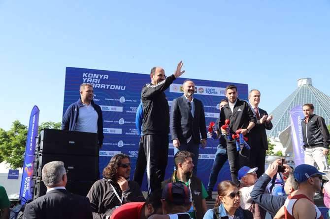 konya-yari-maratonu-2.jpg
