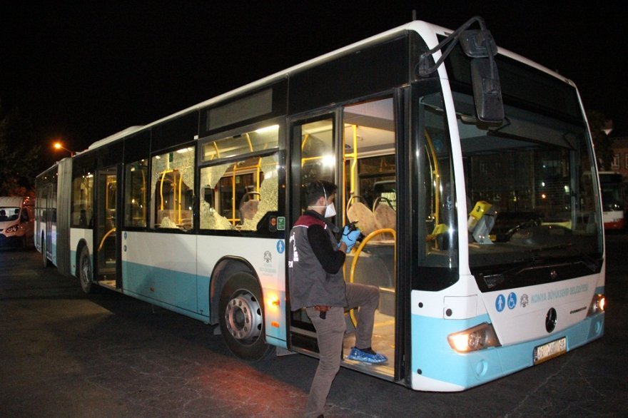 konyada-belediye-otobusu-soforune-bicakli-saldiri-1.jpg